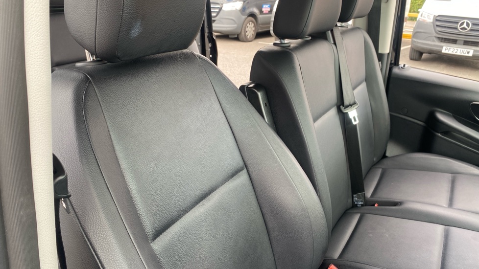 Mercedes-Benz Vito Tourer L3 Diesel Rwd 116 CDI Select 9-Seater 9G-Tronic - Image 24