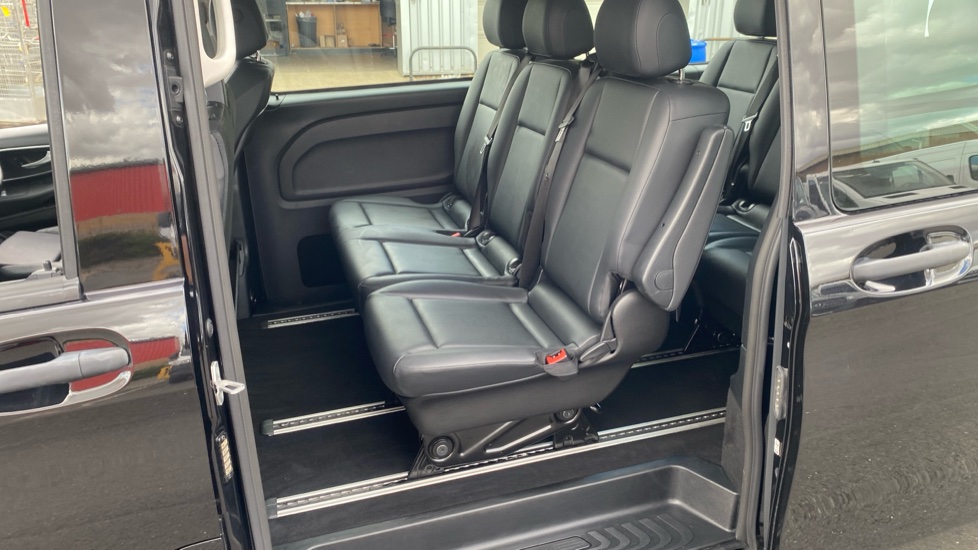 Mercedes-Benz Vito Tourer L3 Diesel Rwd 116 CDI Select 9-Seater 9G-Tronic - Image 17