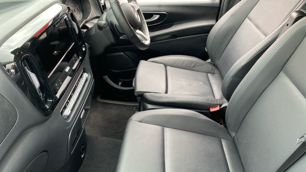 Mercedes-Benz Vito Tourer L3 Diesel Rwd 116 CDI Select 9-Seater 9G-Tronic - Image 19