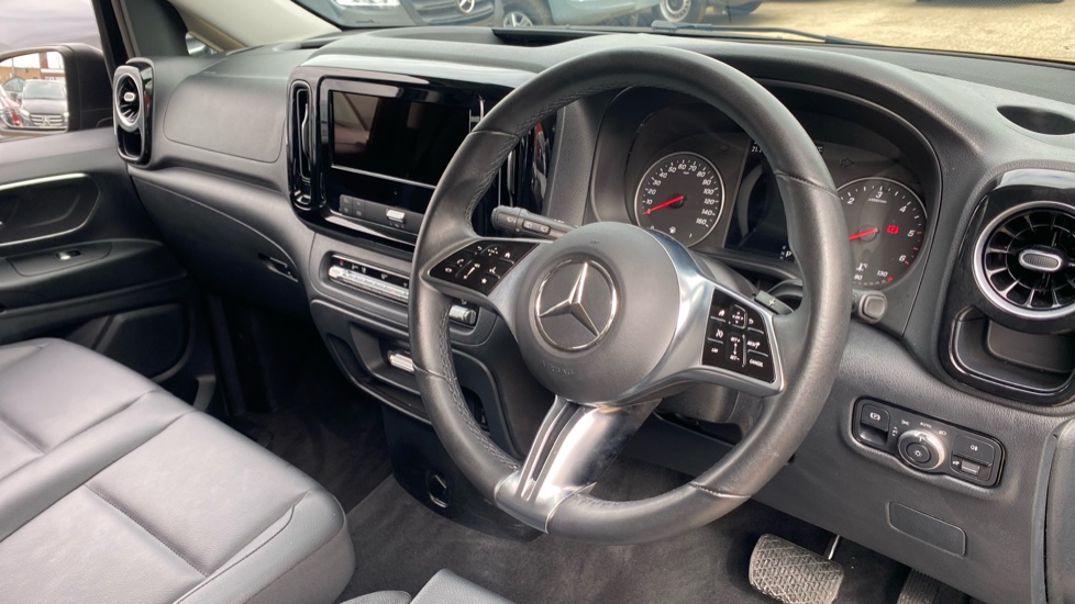 Mercedes-Benz Vito Tourer L3 Diesel Rwd 116 CDI Select 9-Seater 9G-Tronic - Image 20