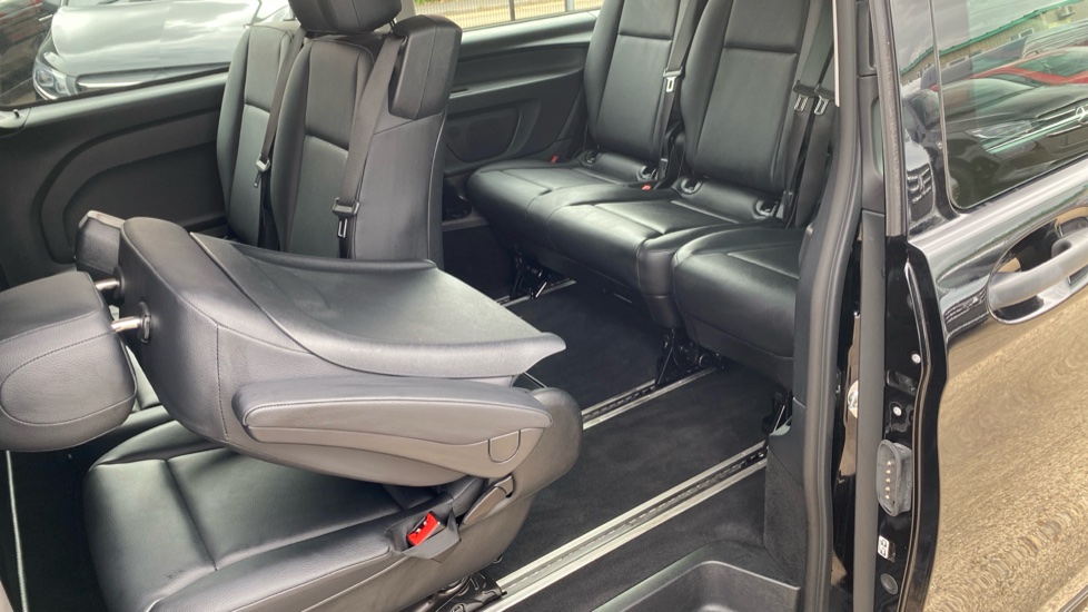 Mercedes-Benz Vito Tourer L3 Diesel Rwd 116 CDI Select 9-Seater 9G-Tronic - Image 25