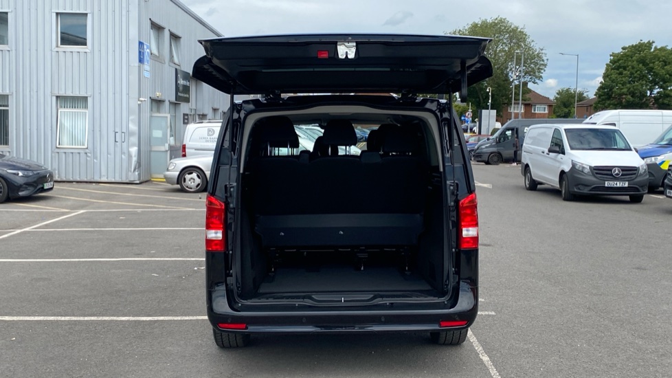 Mercedes-Benz Vito Tourer L3 Diesel Rwd 114 CDI Pro 9-Seater 9G-Tronic - Image 11