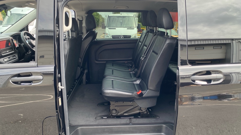 Mercedes-Benz Vito Tourer L3 Diesel Rwd 114 CDI Pro 9-Seater 9G-Tronic - Image 16