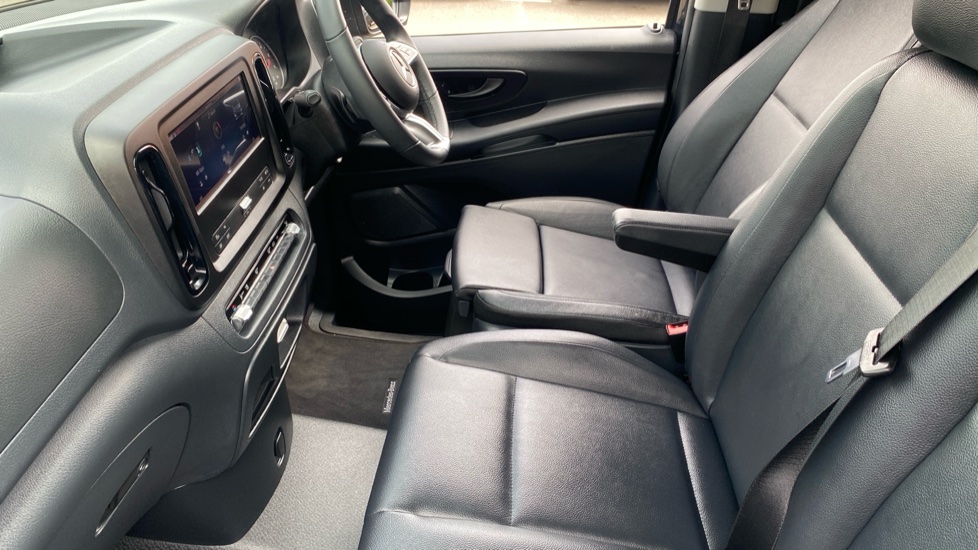 Mercedes-Benz Vito Tourer L3 Diesel Rwd 114 CDI Pro 9-Seater 9G-Tronic - Image 18