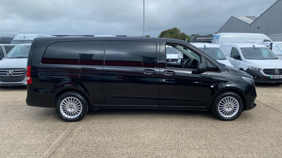 Mercedes-Benz Vito Tourer L3 Diesel Rwd 114 CDI Pro 9-Seater 9G-Tronic - Image 8