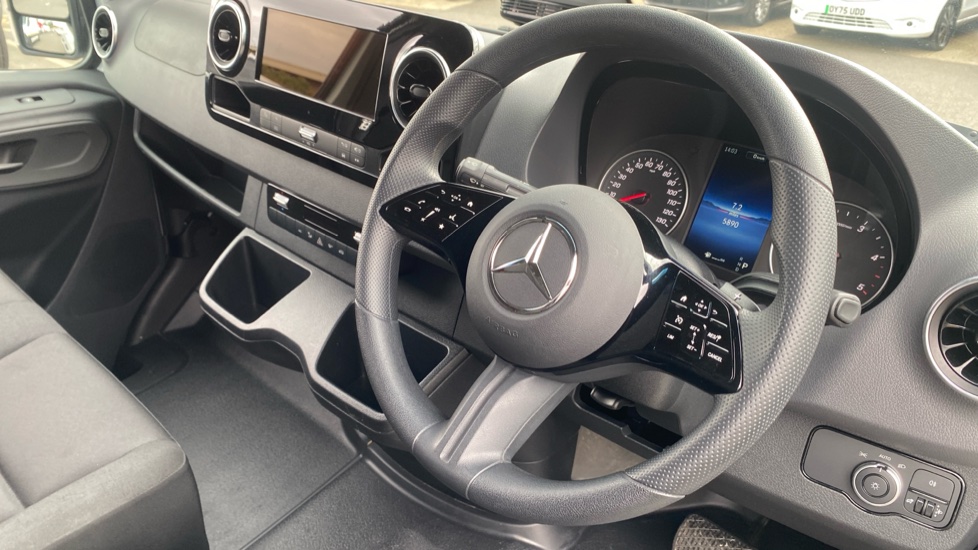 Mercedes-Benz Sprinter 315Cdi L3 Diesel Rwd 3.5t H2 Pro Van 9G-Tronic - Image 18