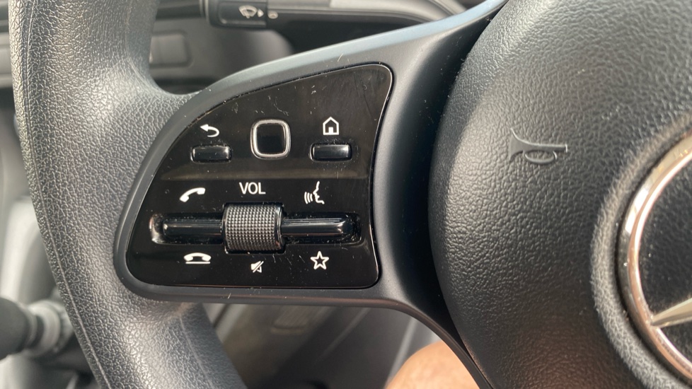 Mercedes-Benz Citan L1 Diesel 110CDI Progressive Van - Image 29