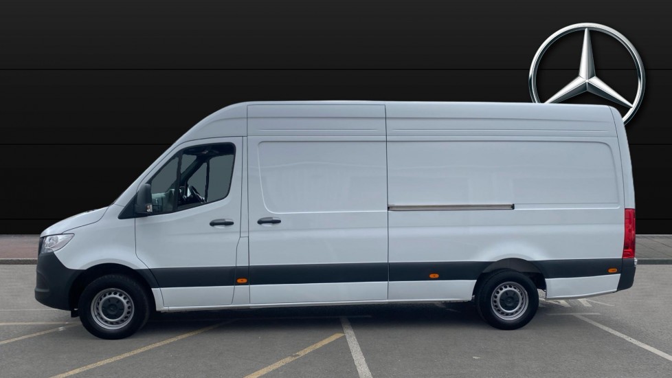 Mercedes-Benz Sprinter 315Cdi L3 Diesel Rwd 3.5t H2 Pro Van 9G-Tronic - Image 4