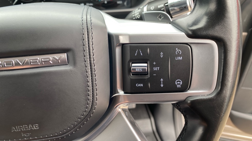 Land Rover Discovery Diesel 3.0 D300 HSE Commercial Auto - Image 39
