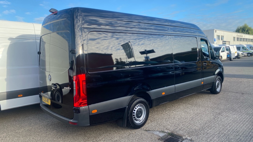 Mercedes-Benz Sprinter 315Cdi L3 Diesel Rwd 3.5t H2 Select Van - Image 9