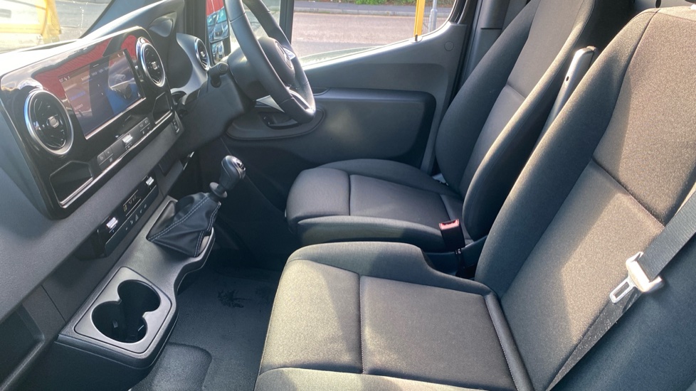 Mercedes-Benz Sprinter 315Cdi L3 Diesel Rwd 3.5t H2 Select Van - Image 3