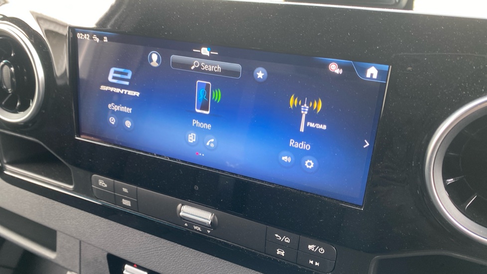 Mercedes-Benz Sprinter E314 L2 Electric Rwd 100kW 81kWh Pro Van Auto - Image 24