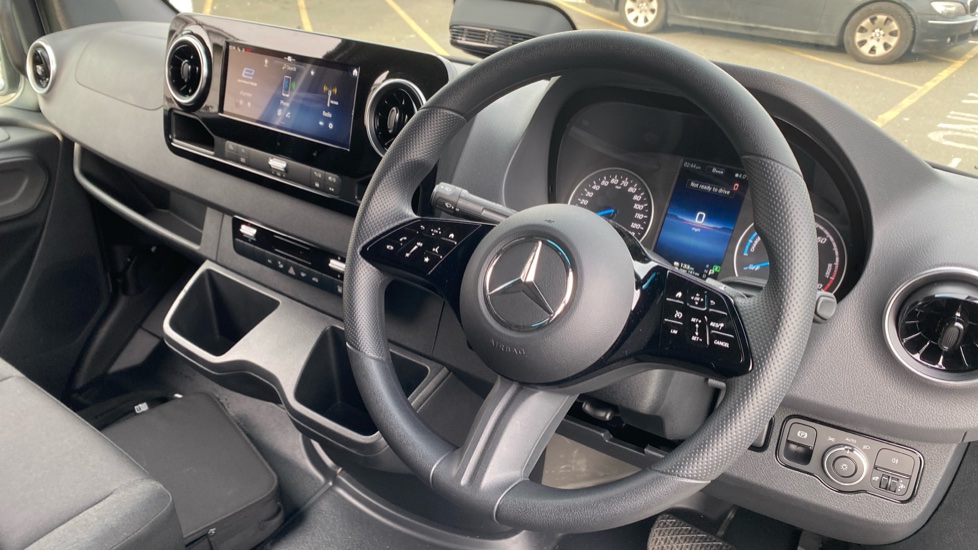 Mercedes-Benz Sprinter E314 L2 Electric Rwd 100kW 81kWh Pro Van Auto - Image 19
