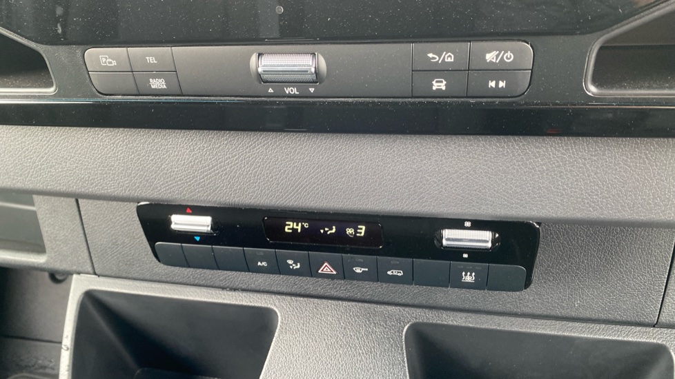 Mercedes-Benz Sprinter E314 L2 Electric Rwd 100kW 81kWh Pro Van Auto - Image 30
