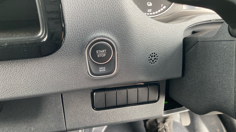 Mercedes-Benz Sprinter E314 L2 Electric Rwd 100kW 81kWh Pro Van Auto - Image 39