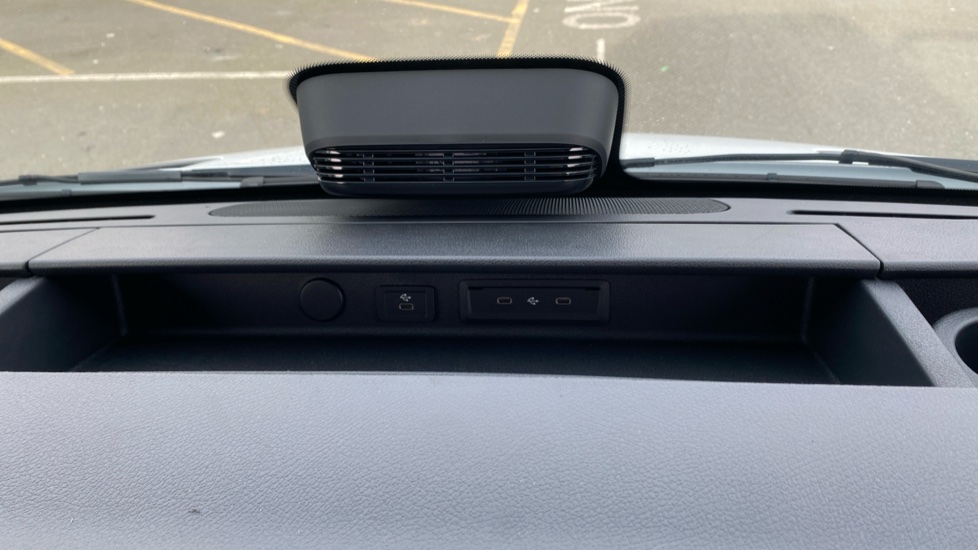 Mercedes-Benz Sprinter E314 L2 Electric Rwd 100kW 81kWh Pro Van Auto - Image 35