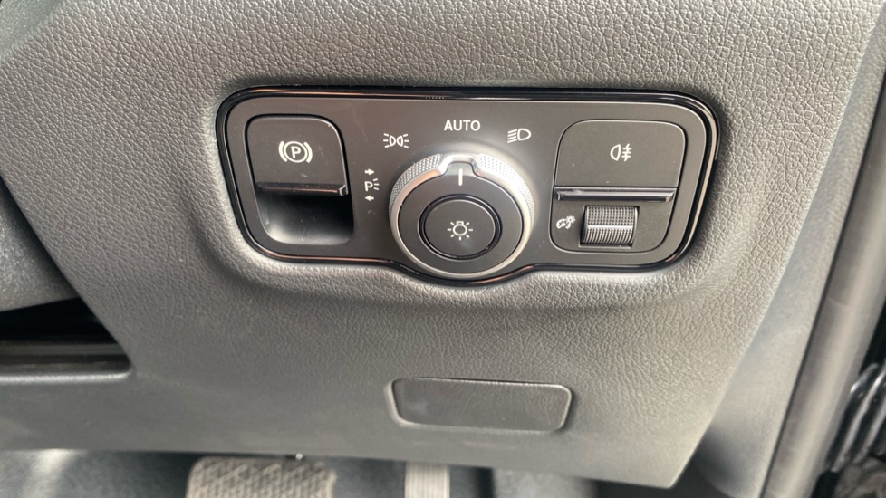 Mercedes-Benz Vito L2 Diesel Rwd 116CDI Select Van 9G-Tronic - Image 34