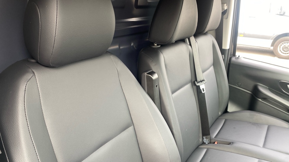 Mercedes-Benz Vito L2 Diesel Rwd 116CDI Select Van 9G-Tronic - Image 24