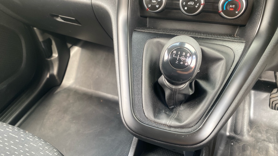 Mercedes-Benz Citan L1 Diesel 110CDI Pro Van - Image 26
