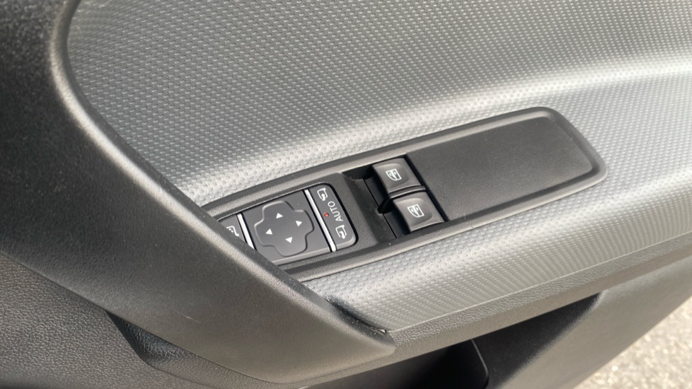 Mercedes-Benz Citan L1 Diesel 110CDI Pro Van - Image 33