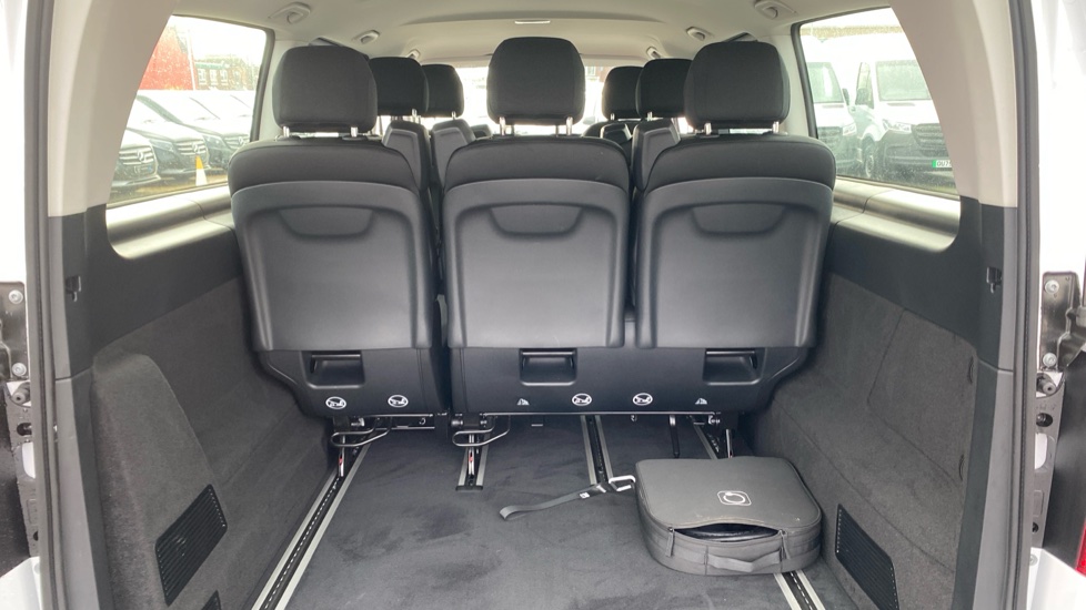 Mercedes-Benz Vito ELr Tourer L3 Electric Fwd 150kW 100kWh Premium 9-Seater Auto - Image 22