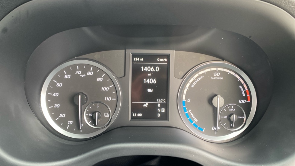Mercedes-Benz Vito ELr Tourer L3 Electric Fwd 150kW 100kWh Premium 9-Seater Auto - Image 27