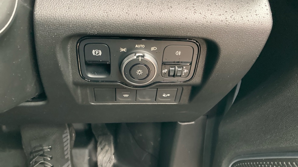 Mercedes-Benz Citan EL1 Electric 90kW 45kWh Progressive Van Auto - Image 35