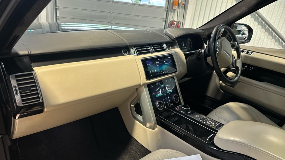 Land Rover Range Rover Black Automatic Auction | DealerPX