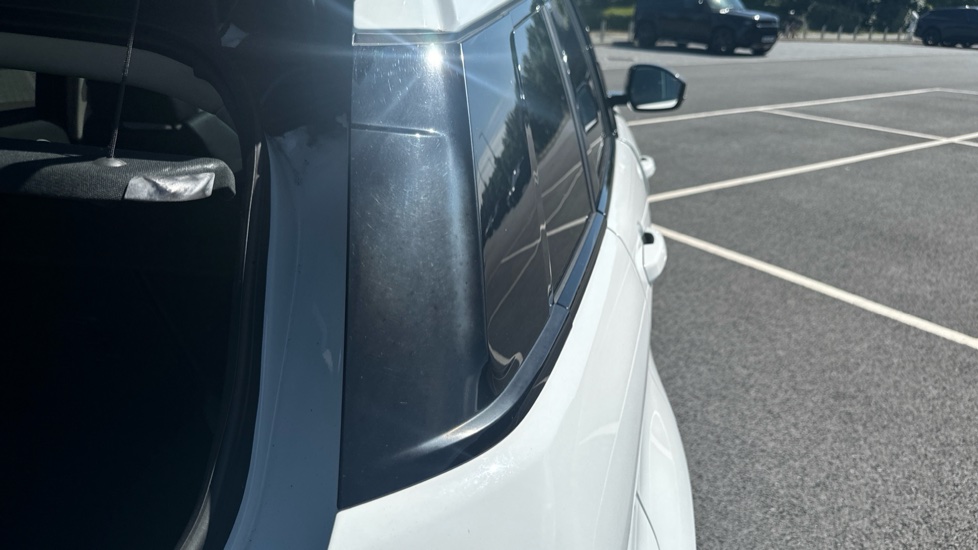 Land Rover Range Rover Evoque White Manual Auction | DealerPX