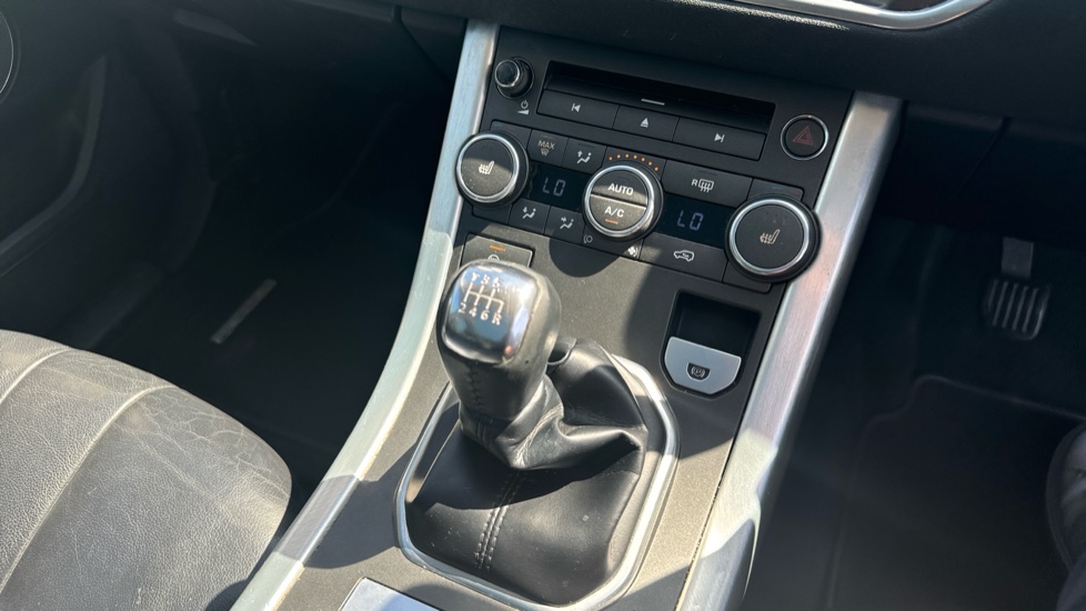 Land Rover Range Rover Evoque White Manual Auction | DealerPX