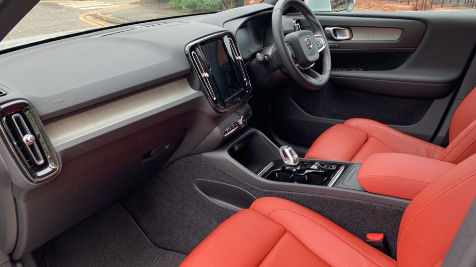 Volvo Xc40 D4 Awd Inscription Pro Automatic Oxide Red Leather