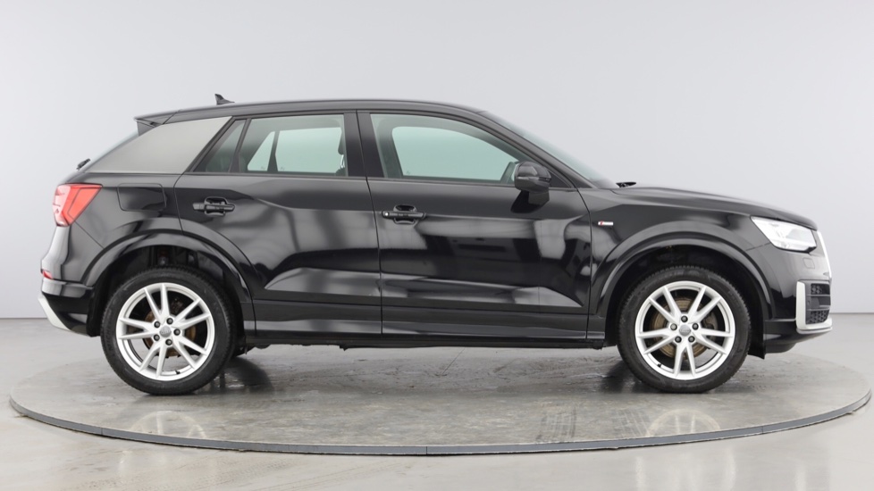 Audi Q2 S line 1.4 TFSI cylinder on demand 150 PS 6-speed £18,650