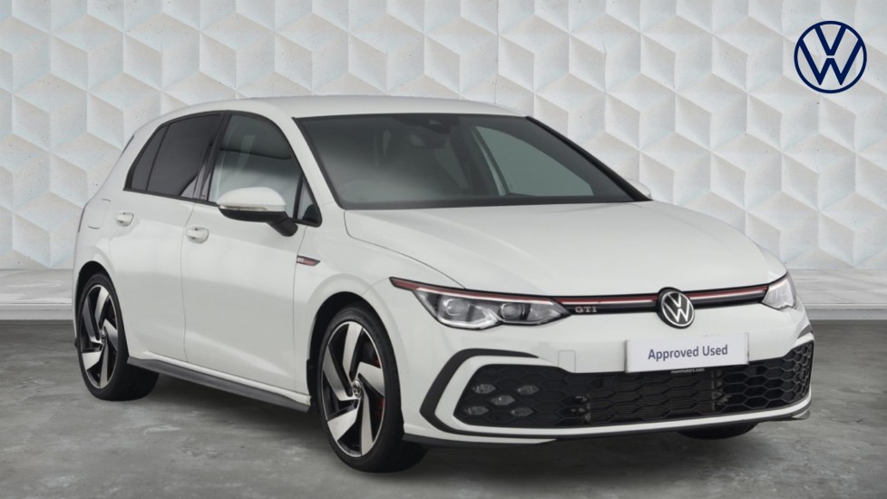 2023 Volkswagen Golf Pure White £28,750 Capitol Volkswagen
