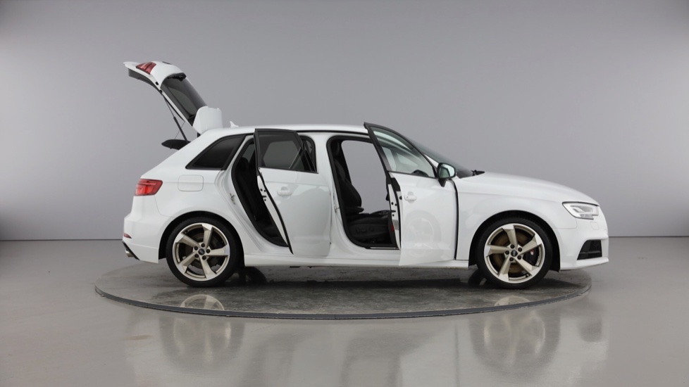 Audi S3 Sportback Black Edition 2.0 TFSI quattro 310 PS S ...