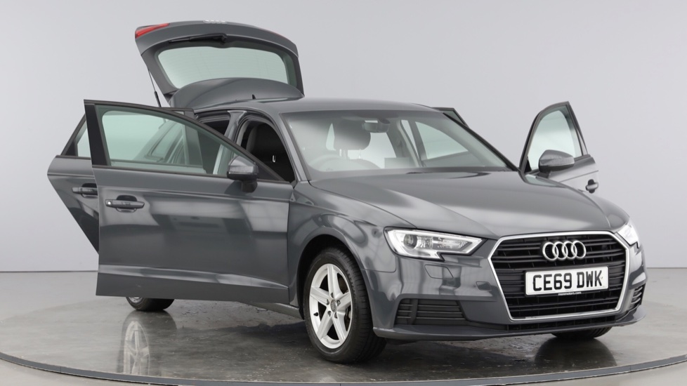 Audi A3 Sportback SE Technik 30 TDI 116 PS 6-speed £20,000