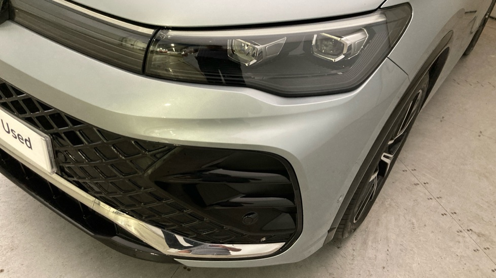 Volkswagen Tiguan 2.0 TDI R-Line 5dr DSG Diesel Estate - Image 22