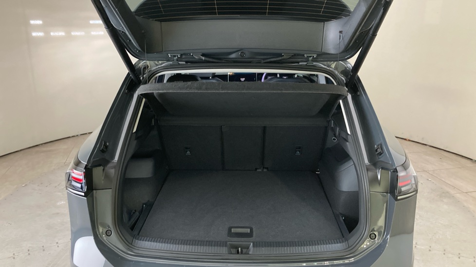 Volkswagen Tiguan 1.5 eTSI Match 5dr DSG Petrol Estate - Image 20