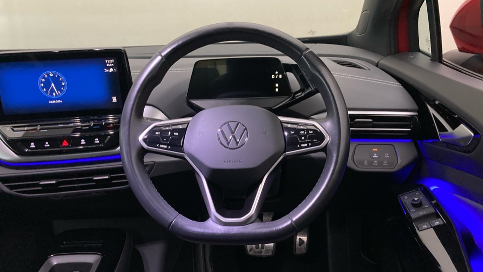 Volkswagen ID.4 109kW Life Pure 52kWh 5dr Auto [110kW Ch] Electric Estate - Image 10