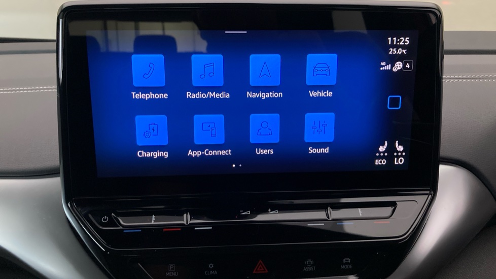 Volkswagen ID.4 109kW Life Pure 52kWh 5dr Auto [110kW Ch] Electric Estate - Image 12