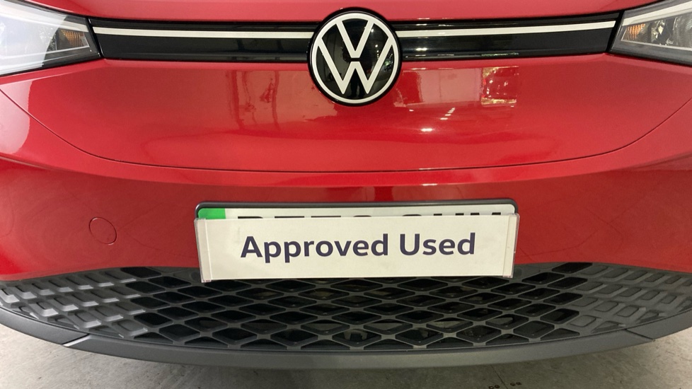 Volkswagen ID.4 109kW Life Pure 52kWh 5dr Auto [110kW Ch] Electric Estate - Image 32
