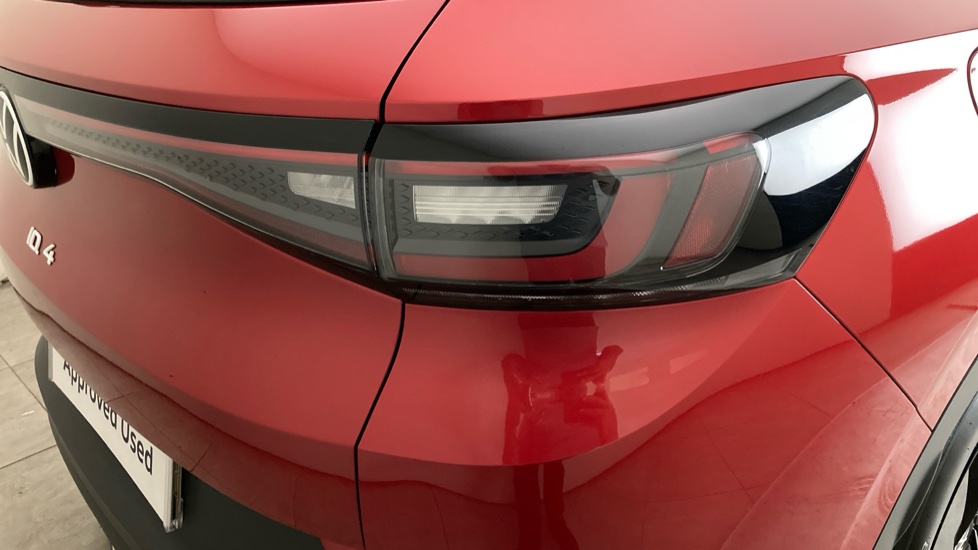 Volkswagen ID.4 109kW Life Pure 52kWh 5dr Auto [110kW Ch] Electric Estate - Image 34