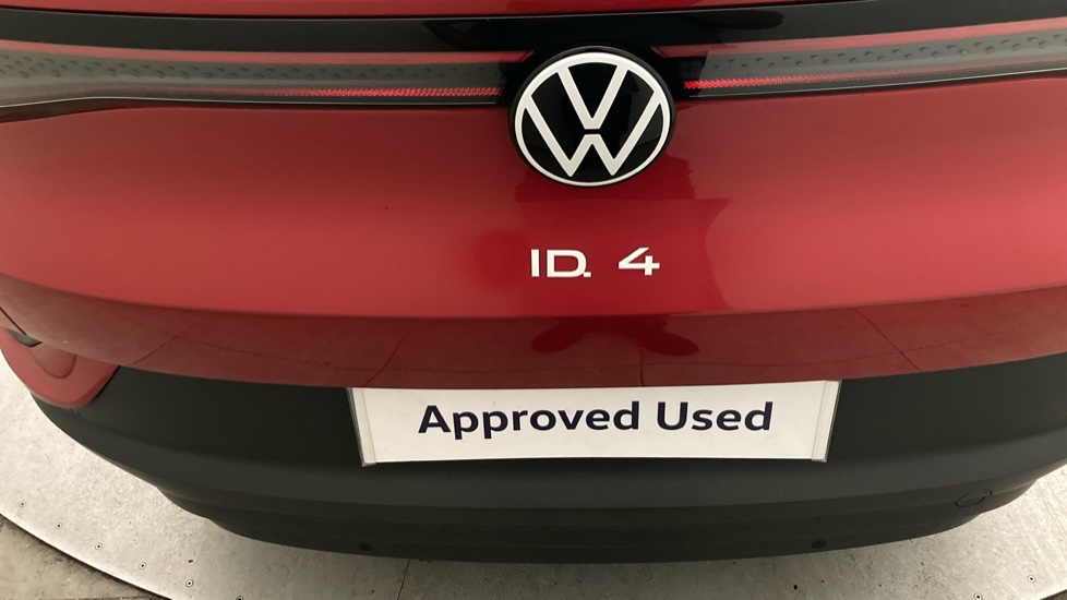 Volkswagen ID.4 109kW Life Pure 52kWh 5dr Auto [110kW Ch] Electric Estate - Image 37
