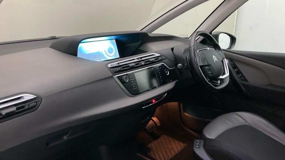 Citroen C4 Picasso 1.6 e-HDi 115 Airdream Exclusive+ 5dr ETG6 Diesel Estate - Image 2
