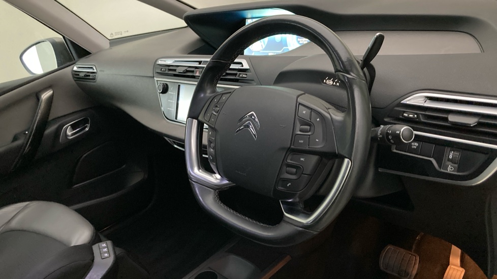 Citroen C4 Picasso 1.6 e-HDi 115 Airdream Exclusive+ 5dr ETG6 Diesel Estate - Image 6