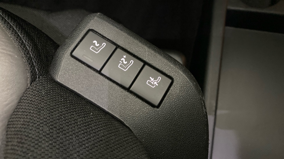 Citroen C4 Picasso 1.6 e-HDi 115 Airdream Exclusive+ 5dr ETG6 Diesel Estate - Image 26