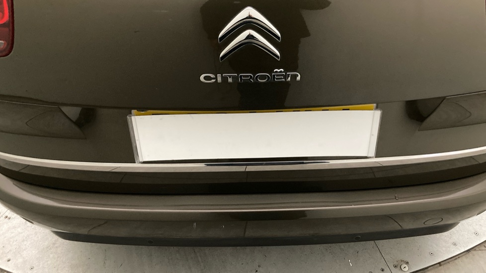 Citroen C4 Picasso 1.6 e-HDi 115 Airdream Exclusive+ 5dr ETG6 Diesel Estate - Image 38
