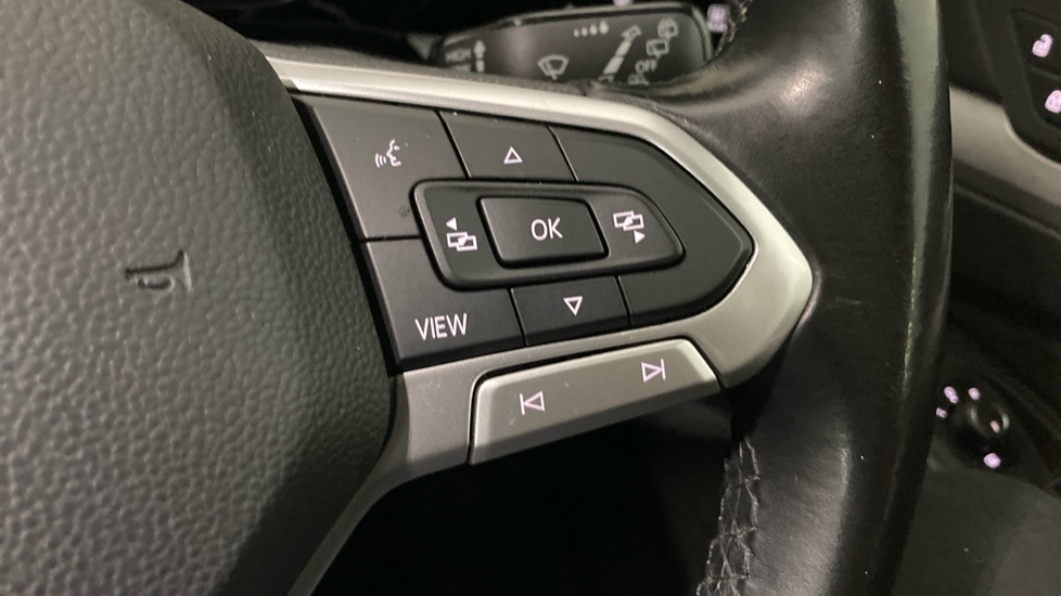 Volkswagen Golf 1.5 TSI Life 5dr Petrol Hatchback - Image 18