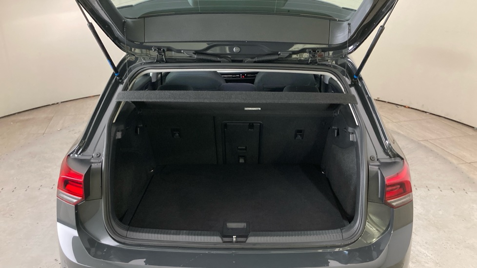 Volkswagen Golf 1.5 TSI Life 5dr Petrol Hatchback - Image 20