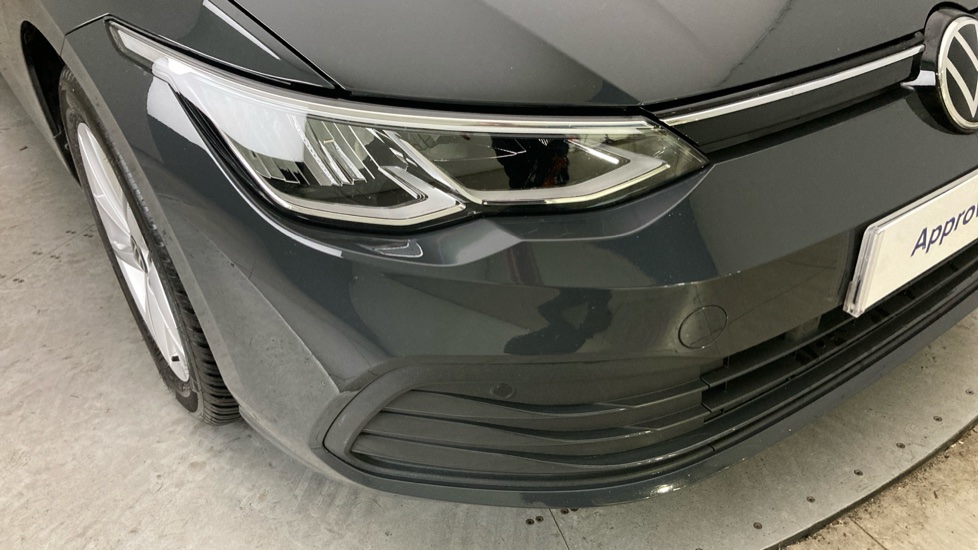 Volkswagen Golf 1.5 TSI Life 5dr Petrol Hatchback - Image 21