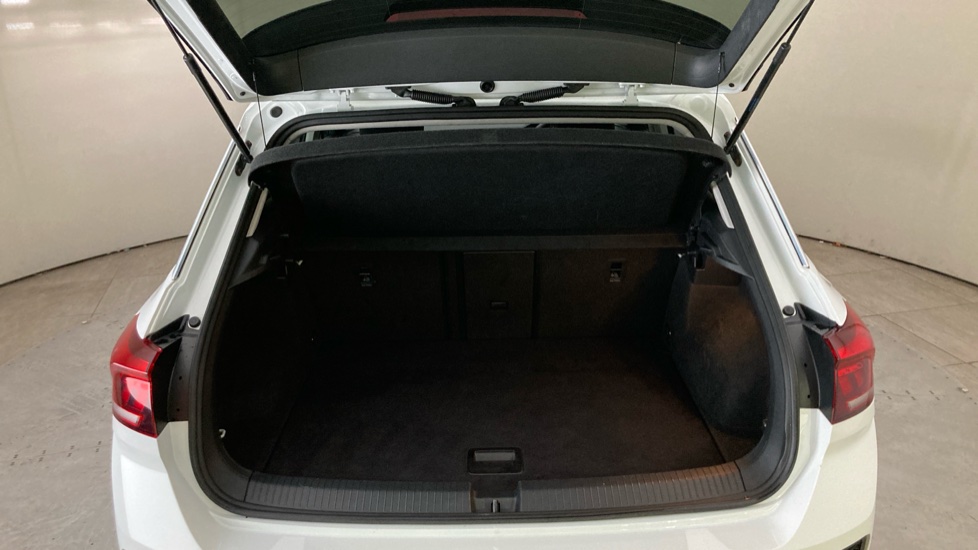 Volkswagen T-Roc 1.5 TSI EVO SEL 5dr Petrol Hatchback - Image 20